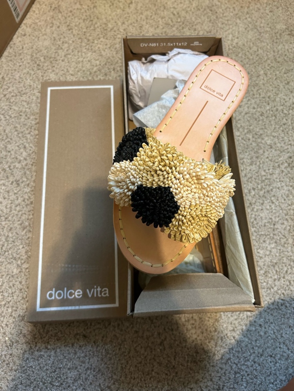 NIB Dolce Vita womens Danela Beaded Floral Raffia Slide Sandal Natural/Black 7.5 - Picture 7 of 10